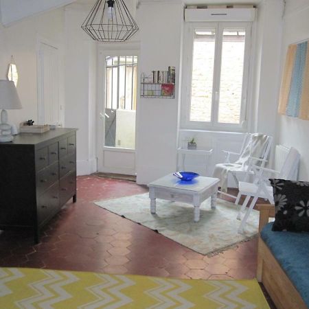 Gite De La Madeleine 80 M2 Турню Экстерьер фото
