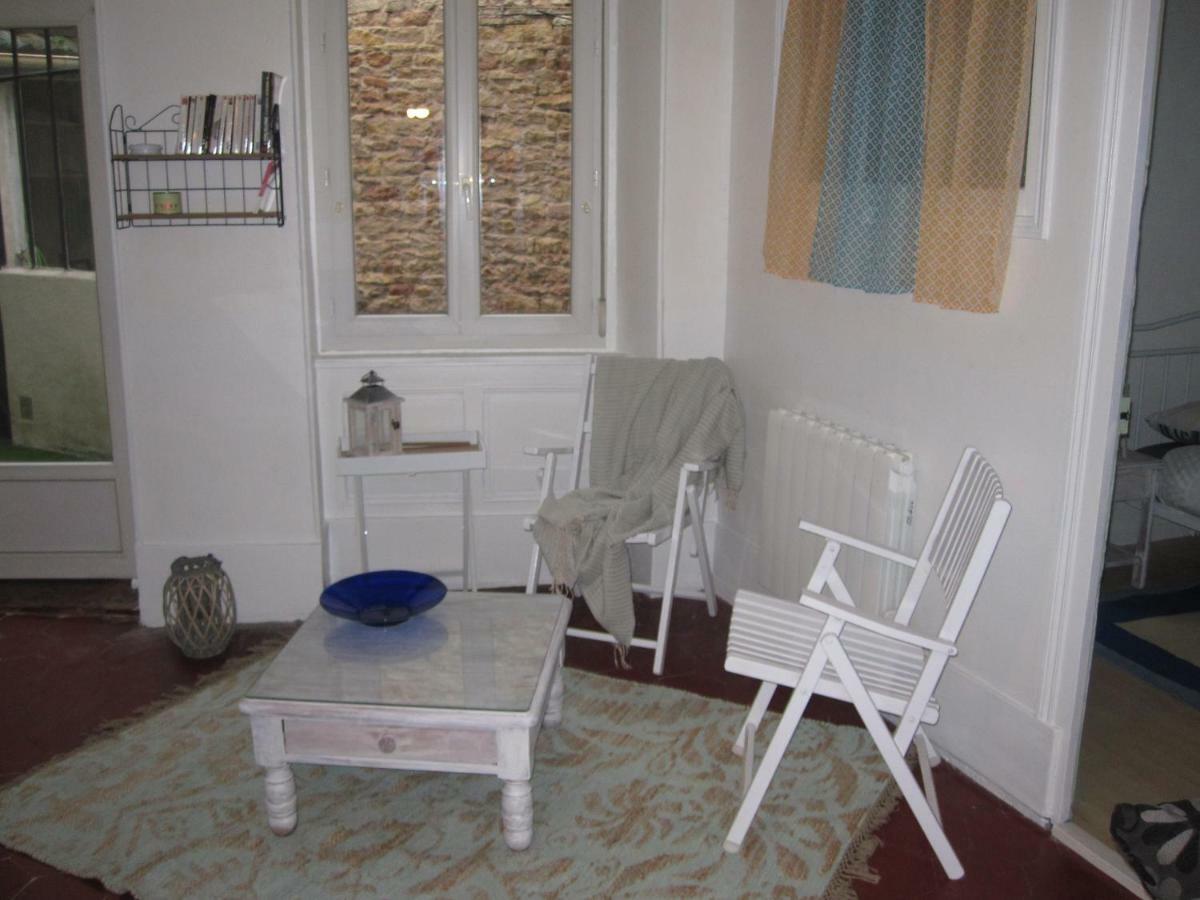 Gite De La Madeleine 80 M2 Турню Экстерьер фото